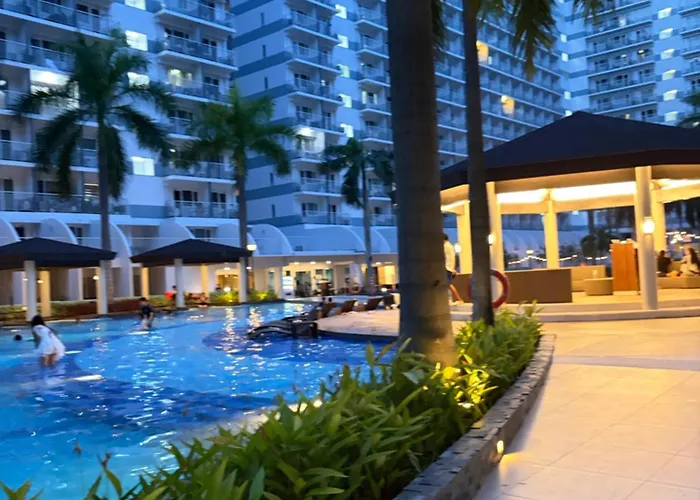 Moa Staycation By Warren Manila